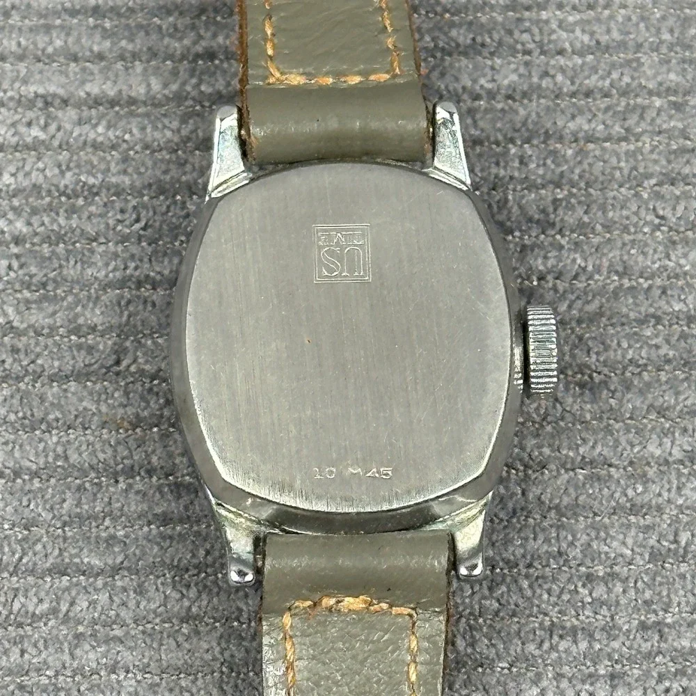 Vintage Timex Military Style Manual Wind Watch Black Dial Red Hand 10 M45